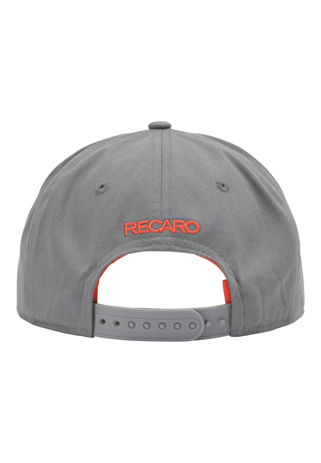 Rückansicht des grauen RECARO Snapback Cap Spektrum mit orangefarbenem „RECARO“-Stick über dem verstellbaren Verschluss für einen dezenten Retro-Look.