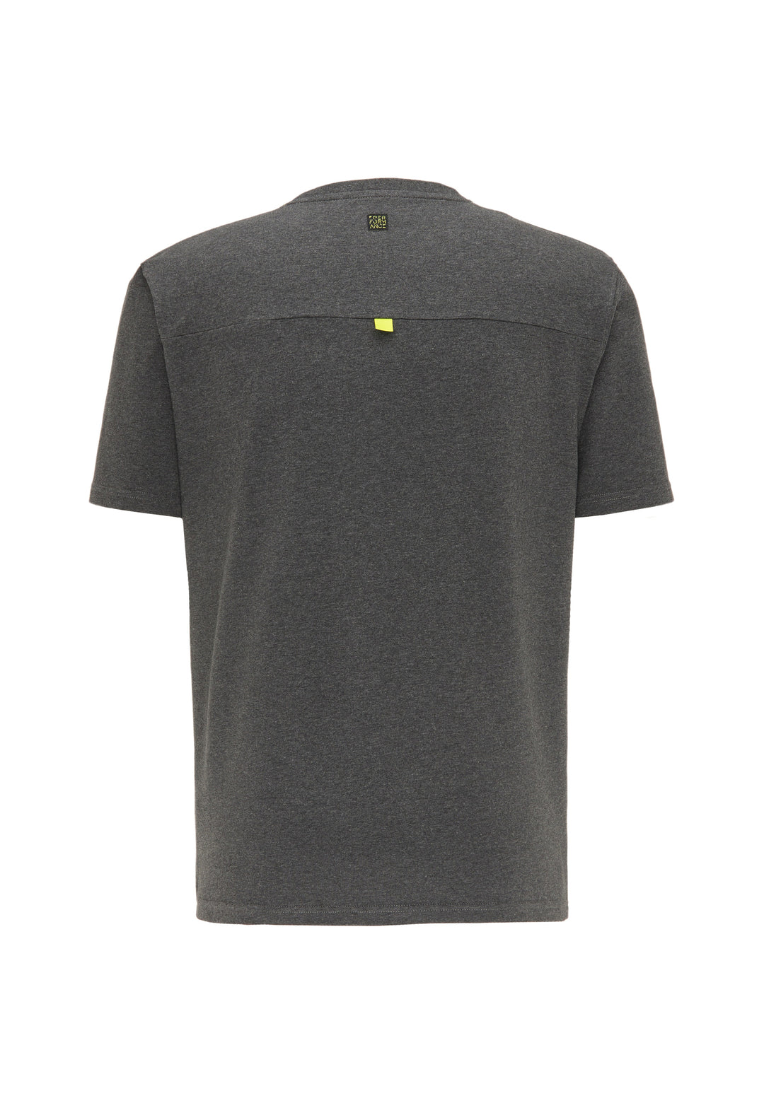 Das T-Shirt Performance von Recaro_Merch_Daniel ist ein locker geschnittenes, dunkelgraues Kurzarm-T-Shirt von hinten, mit einem kleinen gelben Etikett oben und einem dezenten schwarzen RECARO-Logo in der Mitte oben auf dem Rücken.