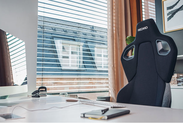 RECARO GAMING PRESENTS ITSELF