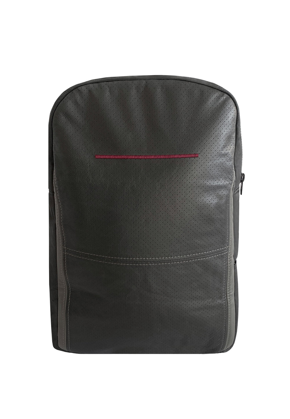 Der RECARO Shop Travel & Tech Rucksack aus schwarzem Upcycling-Leder überzeugt mit schlichtem Design, rotem Frontakzent, Seitenreißverschluss und sicherem Laptopfach – stilvoll präsentiert vor weißem Hintergrund.