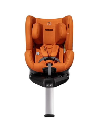 Der leuchtend orangefarbene TORON 1 KID von RECARO Shop verfügt über einen 5-Punkt-Gurt, hohe Seitenwände für erhöhten Schutz und ein verstellbares Stützbein. Seine praktische 360°-Drehfunktion ermöglicht einen einfachen Einstieg, alles präsentiert vor einem schlichten weißen Hintergrund. Dieses Design sorgt dafür, dass Ihr Kind auf jeder Fahrt sicher unterwegs ist.