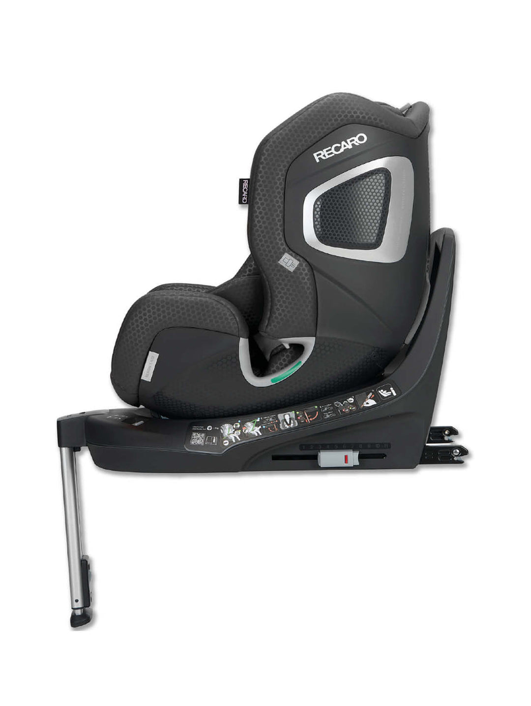 Ein schwarz-grauer Kinderautositz „XENON 1 KID“ von RECARO Shop mit stabiler Basis, Sicherheitsetiketten, 360-Grad-Drehfunktion und verstellbarer Beinstütze ist im Seitenprofil vor weißem Hintergrund abgebildet – für sicheres Reisen.