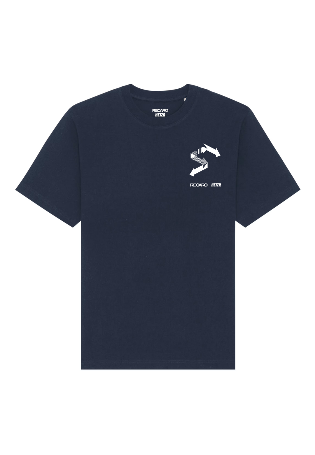 Marineblaues Kurzarm-T-Shirt aus dem RECARO Shop mit weißem, geometrischem Pfeildesign und "HEIZR Club X RECARO"-Schriftzug auf der linken Brust - perfekt für Autokultur-Fans.