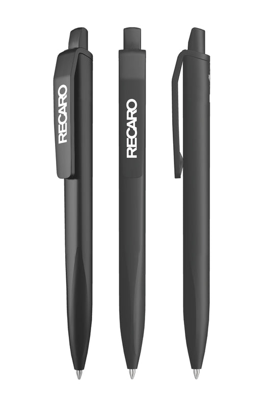 Der RECARO_Merchandising Kugelschreiber Originals (1 Stück) schwarz zeigt sich aus verschiedenen Blickwinkeln, aus recyceltem Kunststoff mit weißem RECARO Logo auf dem Clip und einer ergonomischen Griffzone für komfortables Schreiben im schlanken Click-Top-Design.